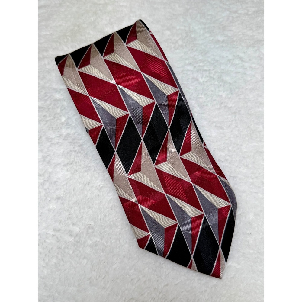 Colours‎ by Alexander Julian Necktie Red Black Geometric Silk 3.25" Length 57"